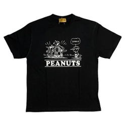 スヌーピーのTシャツはやっぱりシンプルで使いやすい。シンプルでどんなファッションにも合いやすいのでヘビロテ確定かも。