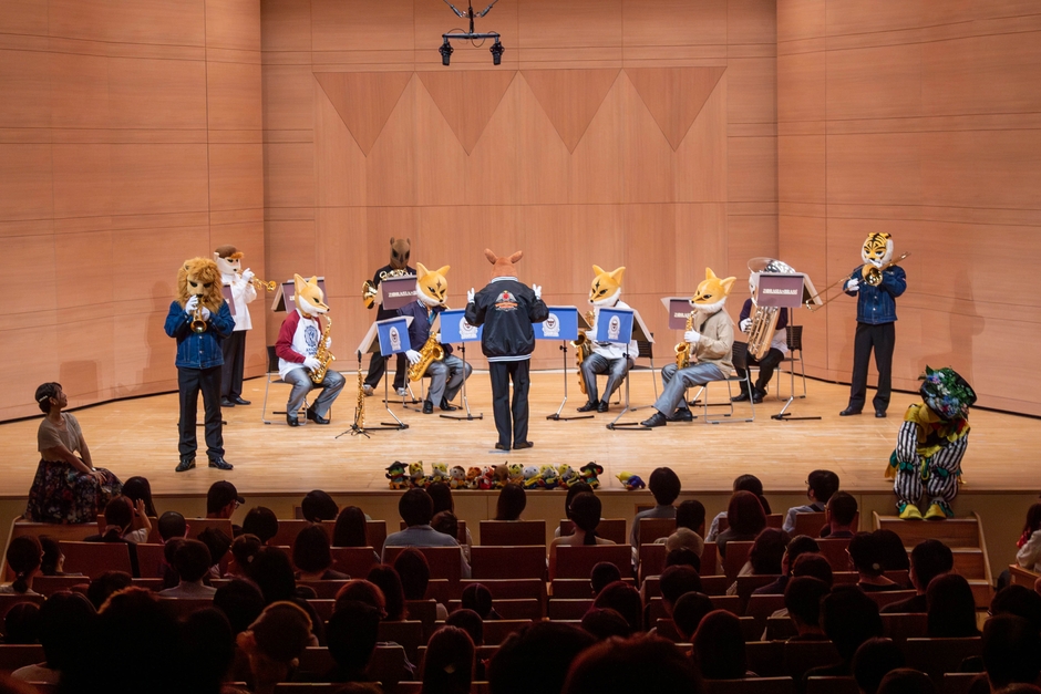 ズーラシアンブラスとサキソフォックス