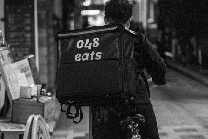 自社デリバリー風景