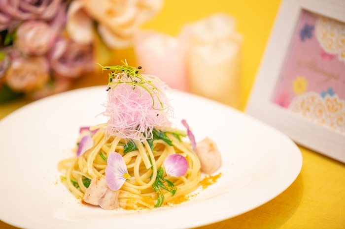 6月『フグと壬生菜のアーリオ・オーリオ 紅しぐれ大根のインサラータ カラスミのアクセント』イメージ