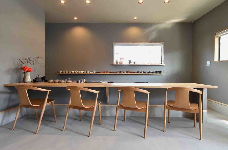 景色を楽しみながらお茶が頂けるカウンター