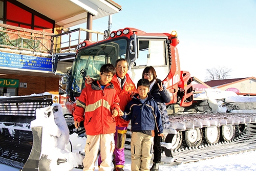 白銀の世界を圧雪車でドライブ！「圧雪車乗車体験」