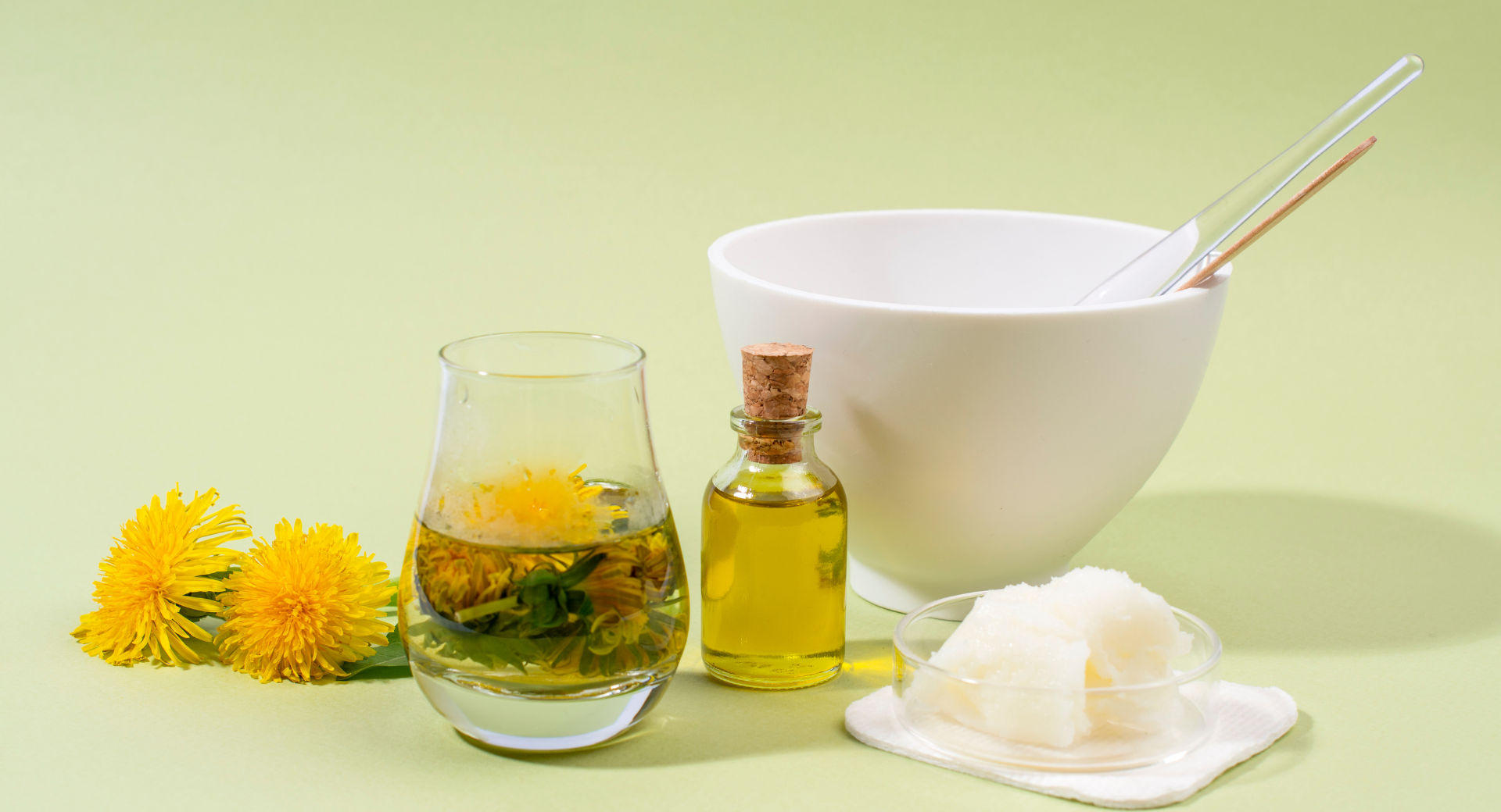 化粧品の市場規模は2026年までに987億米ドルに達する見込み