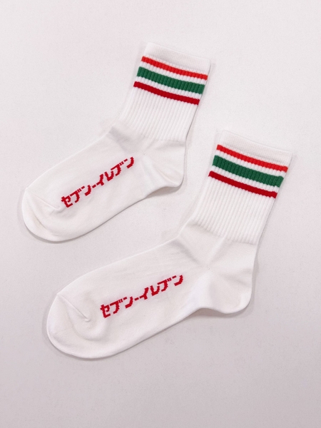 セブン-イレブンソックス （23～25cm、25～27cm）各　1,540円（税込）