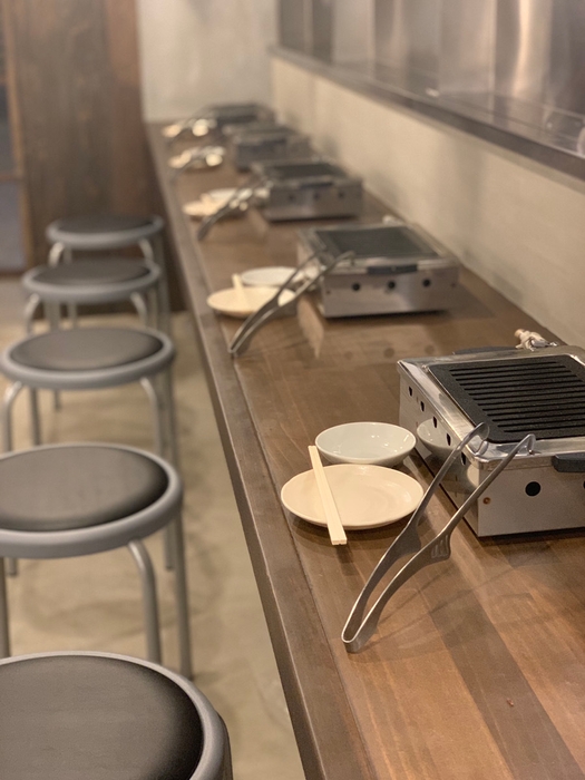 おひとり様でも楽しめるカウンター席