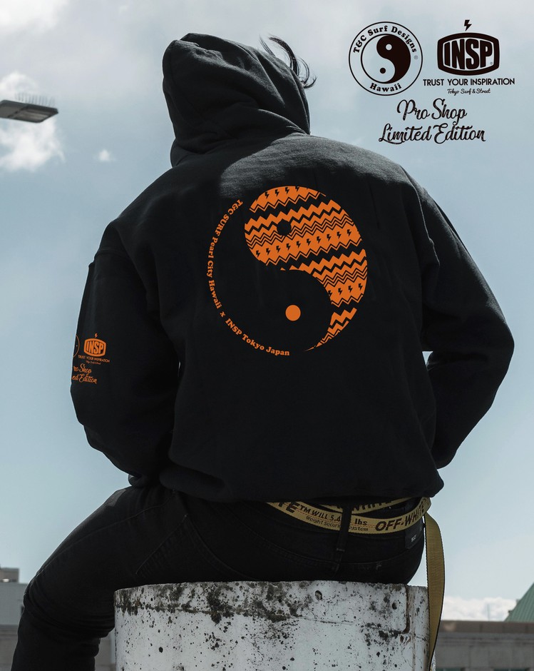 INSP x T&C SURF コラボパーカー