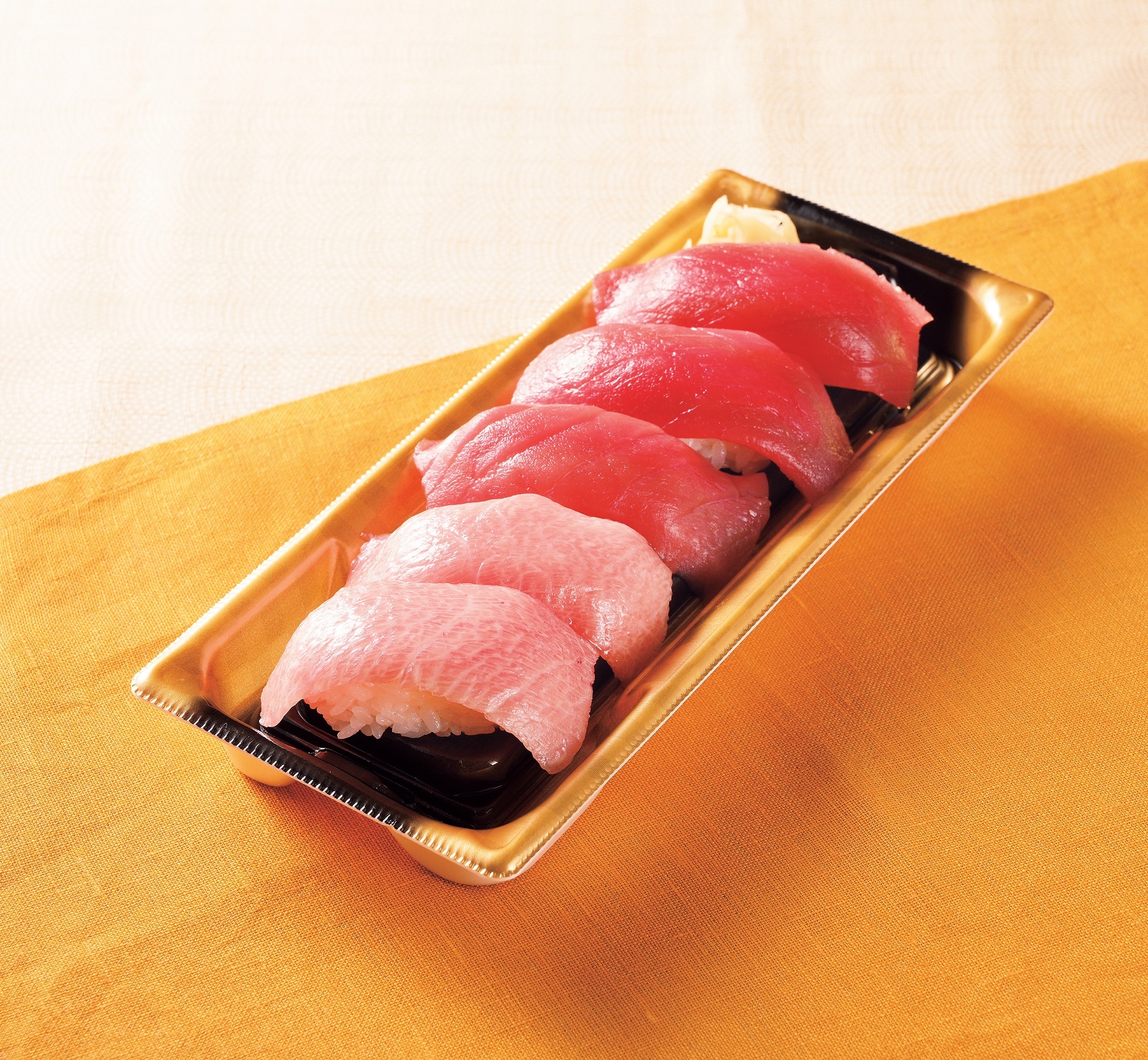 【網地島屋】「宮城県産本まぐろ極寿司」