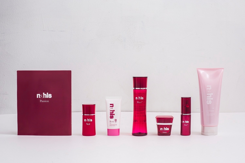 ナールスのエイジングケア化粧品