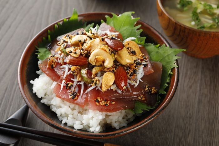 マグロ漬け丼