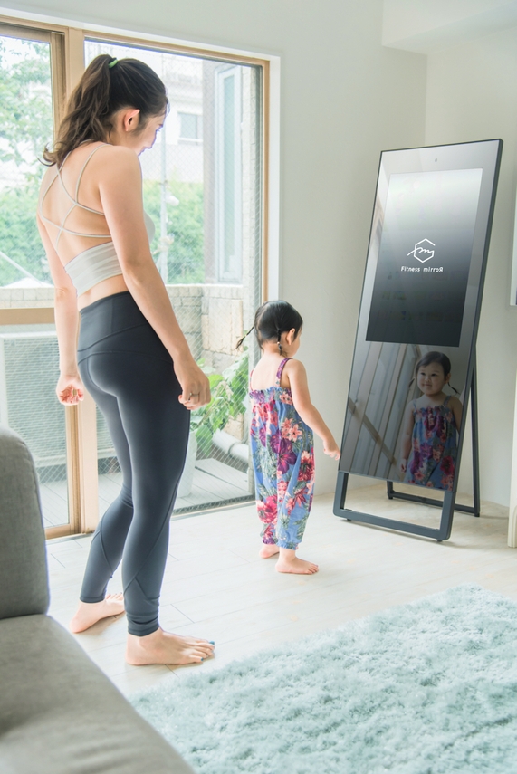 スマホ、タブレットの限界を超える！ 革新的なミラー型オンライン