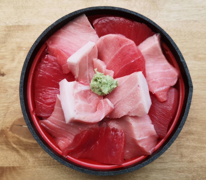 本まぐろトロ丼