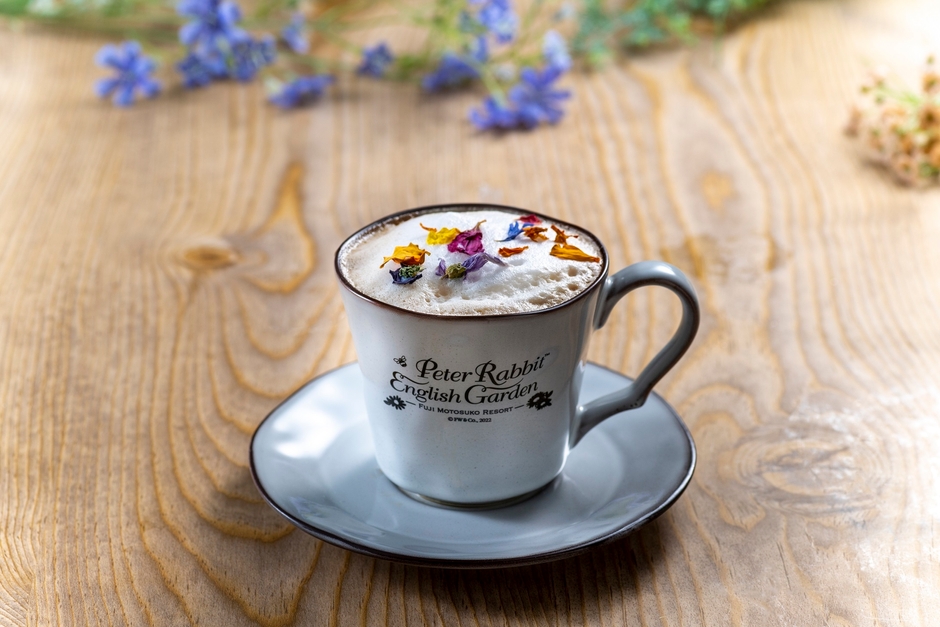 フラワリーラテ