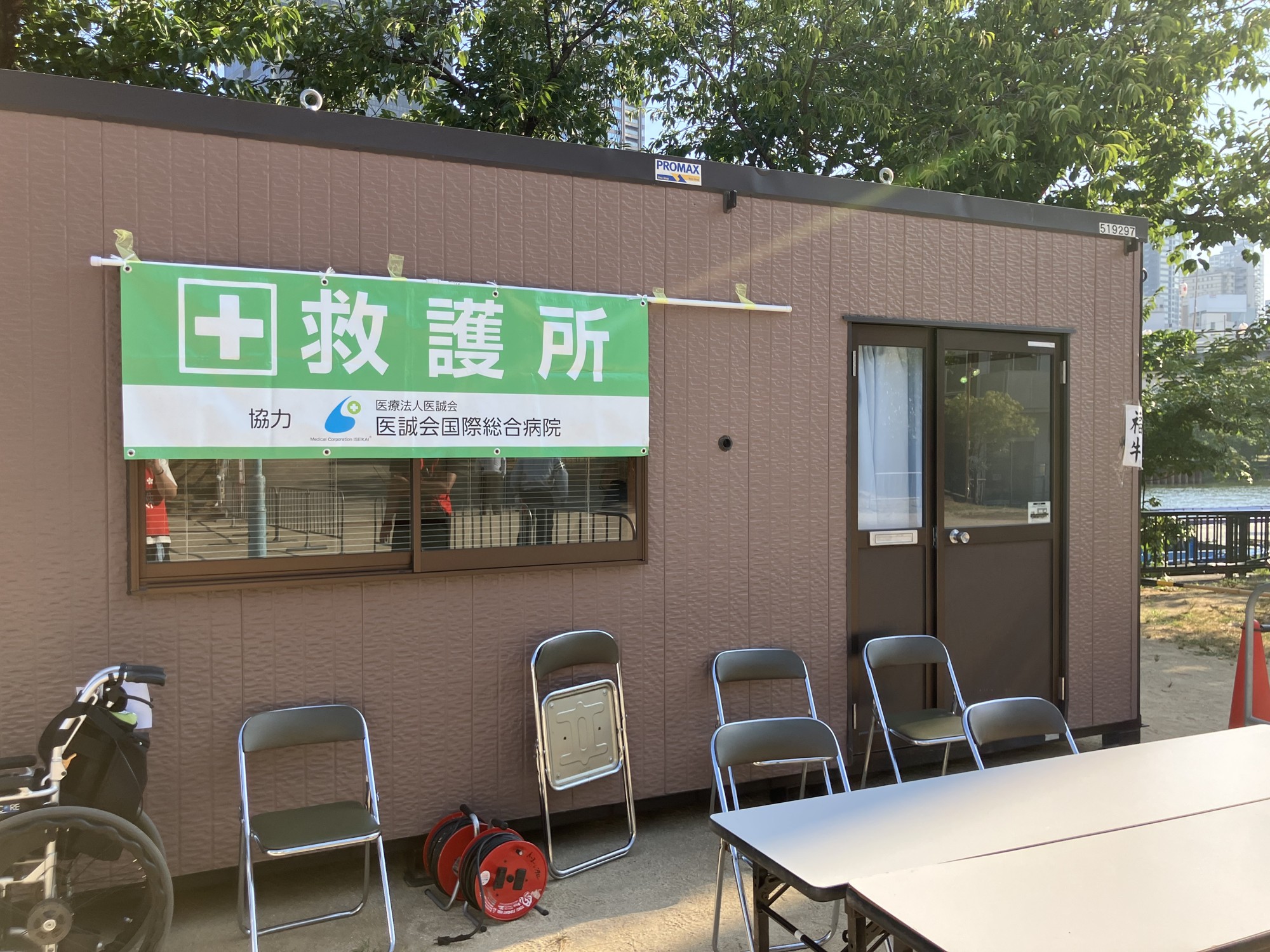 大阪の夏祭りを医療で支える天神祭の救護活動