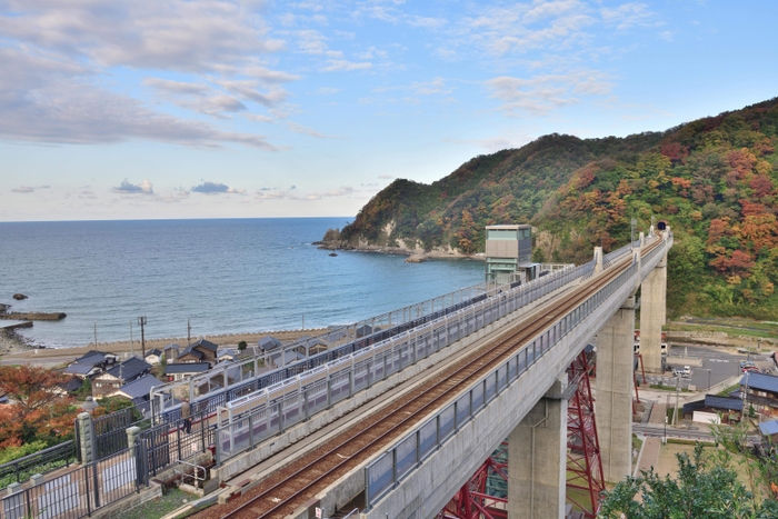 余部鉄橋まで車で30分