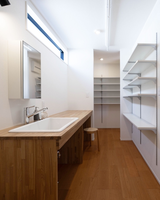 “しまう場所がある”安心感。細部に行き届く収納計画