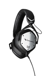 電子ドラムに最適な音質で 没入感のある演奏を楽しめるヘッドホンを発売