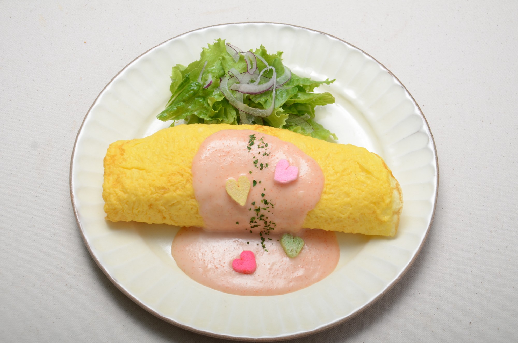 シダックスコントラクトフードサービス×丸井グループ　丸井グループの社員食堂11店舗で「ピンクリボンメニュー」提供を開始