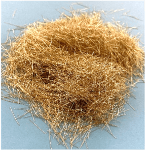 スリムクリート用鋼繊維(提供:大林組) (1)