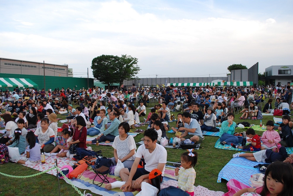 昨年は3,000名以上の来場者で賑わう