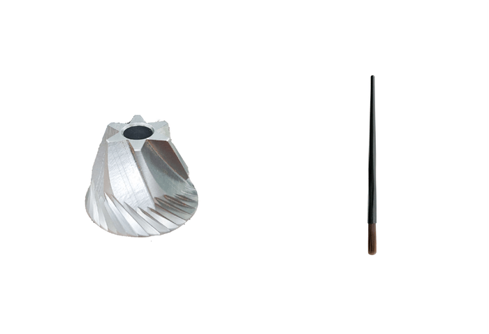 コニカル式ステンレス製ミルとお掃除ブラシ