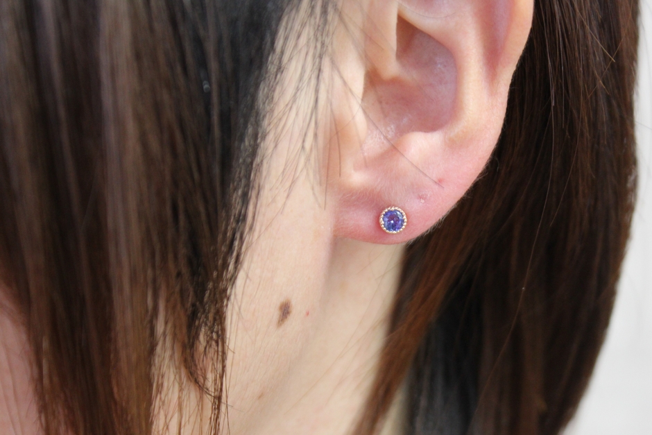 タンザナイト ピアス2