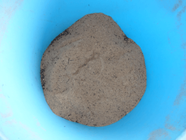 ふるいにかけた後のセラミック