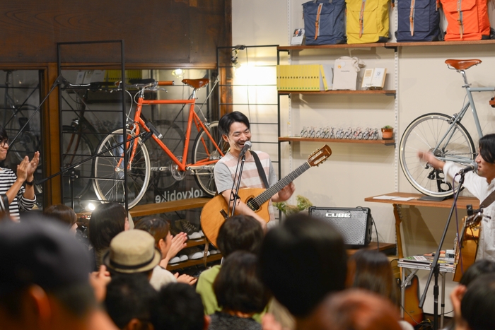 仰木亮彦さんのソロライブ