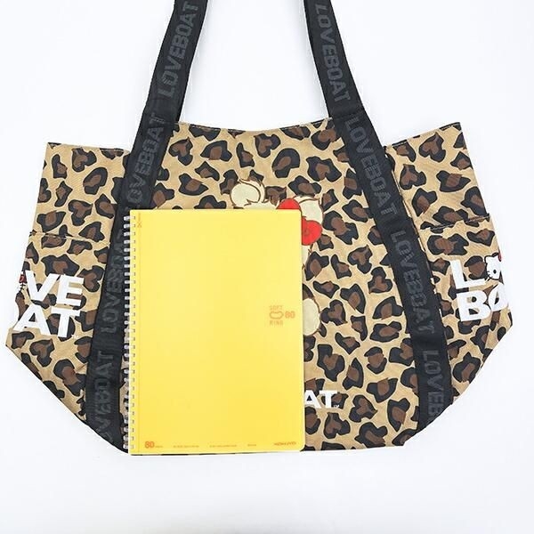 サンリオのハローキティのおしゃれで華やかなトートバッグ