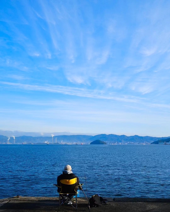 タイトル「のんびり釣り。」(投稿者:@the_aramon)