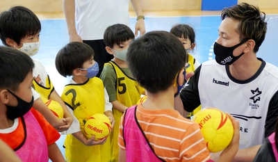 ジークスター東京の現役プロ選手・アナリストによるIT×ハンドボール体験教室「Future×Zeekstar 1DAYボールアカデミー」7月10日初開催