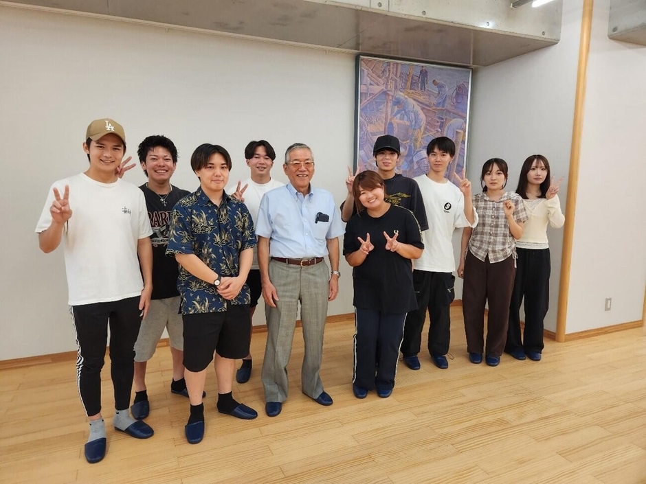 豊浜漁協を訪問した日隈ゼミの学生たち
