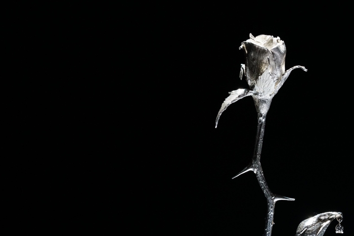 欠けた宝石を使ったオブジェ(1)