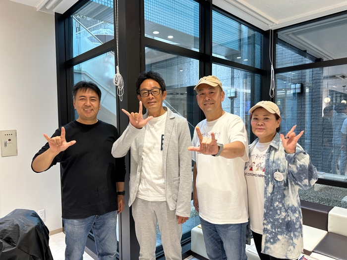 【犬山市 原市長（中央左）、齋藤代表（左）、玉木夫妻（中央右、右）】