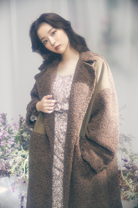 ４．BOA MIX MELTON COAT　BEIGE/BROWN/NAVY　33,000円（税込）