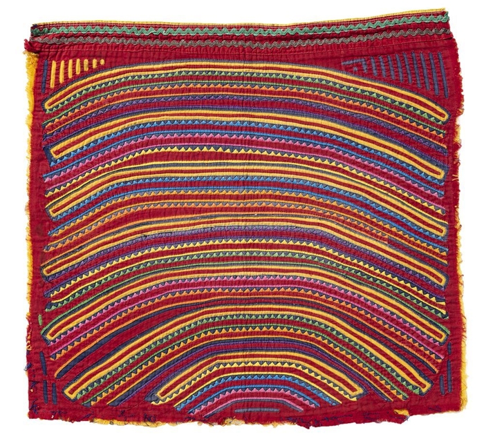 虹のモラ 1960年代初め Mola from Elisabeth Hans Collection. (c) Diana Marks.