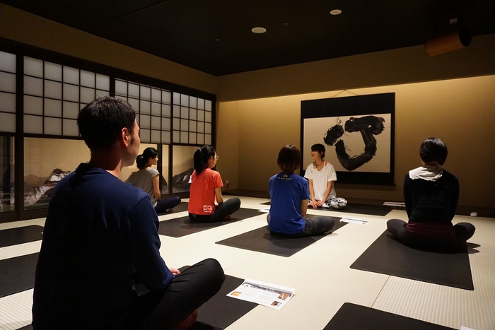 ナイトヨガ at Tatami Salon