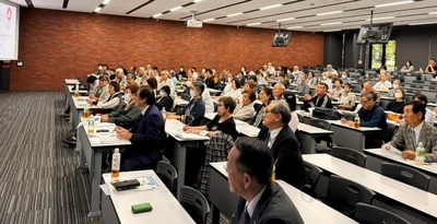 近畿大学アンチエイジングセンター第36回市民公開講座　"食べる力"の低下を防ぎ、食事で健康的に老化を遅らせる方法について講演