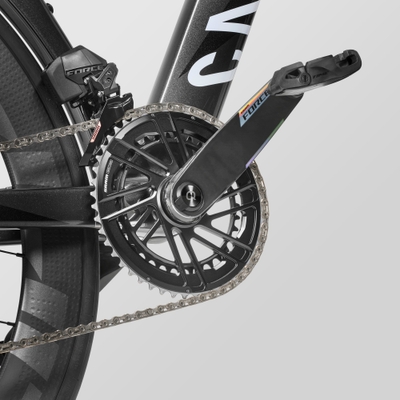 Force AXS E1 - エアロードCF SLX 8 Speedに搭載