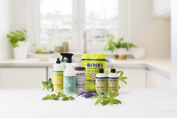 ミセスマイヤーズクリーンデイ 正面集合写真