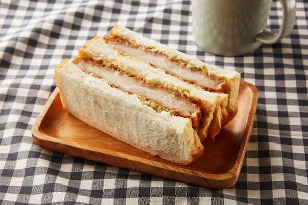 ボリュームとんかつサンド画像（画像はイメージです。）