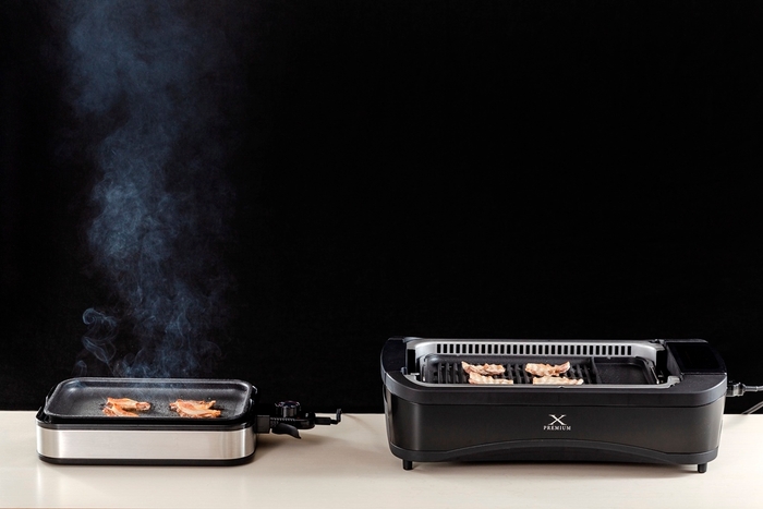 煙比較画像 (左:当社ホットプレート/右:XGRILL PREMIUM)