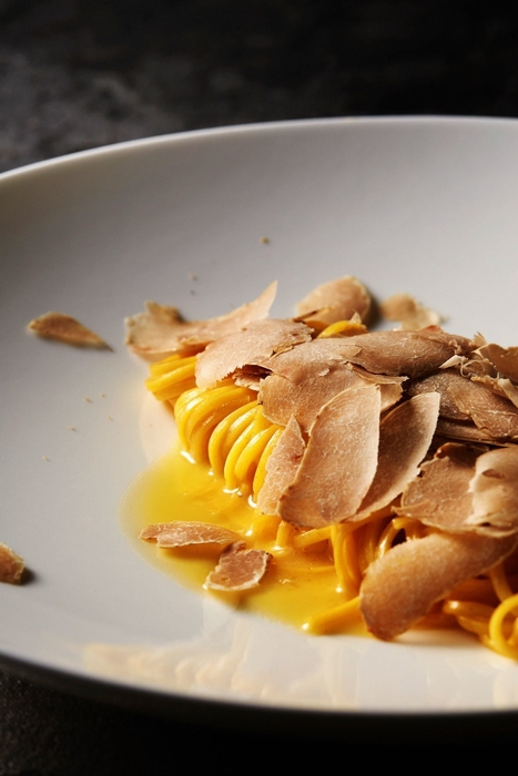 ホワイト&ブラック シンフォニー オブ トリュフ