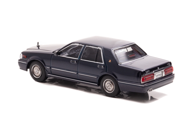 1/43 日産 セドリック Brougham VIP (PAY31) 1998 Dark Blue Pearl：左後