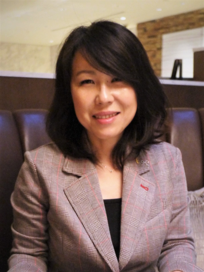 代表理事 岩朝 しのぶ