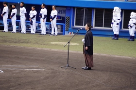 真田ナオキ、土佐のマウンドで国歌独唱！“令和の龍馬”姿で西武ーヤクルト戦の観衆を魅了、新曲ジャケ写も解禁！