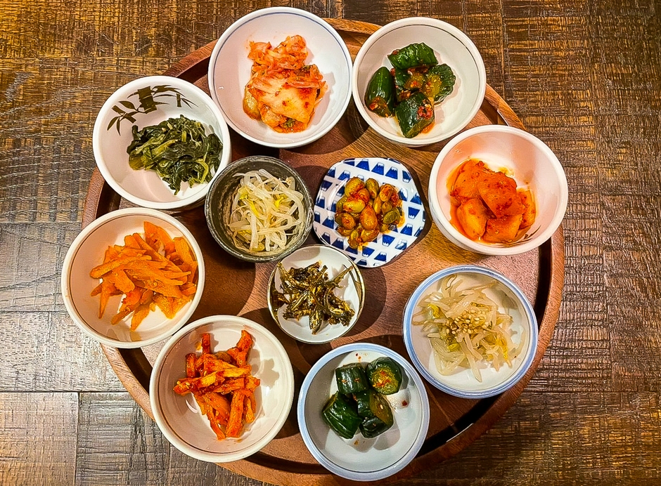 種類豊富な特製ミッパンチャンがおかわり自由♪