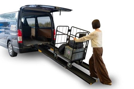 映像・音響現場の搬入負担を軽減！カゴ台車ごと車両に積み込み 　最大3mの車両積込スロープ「バンロード」4/20(月)発売