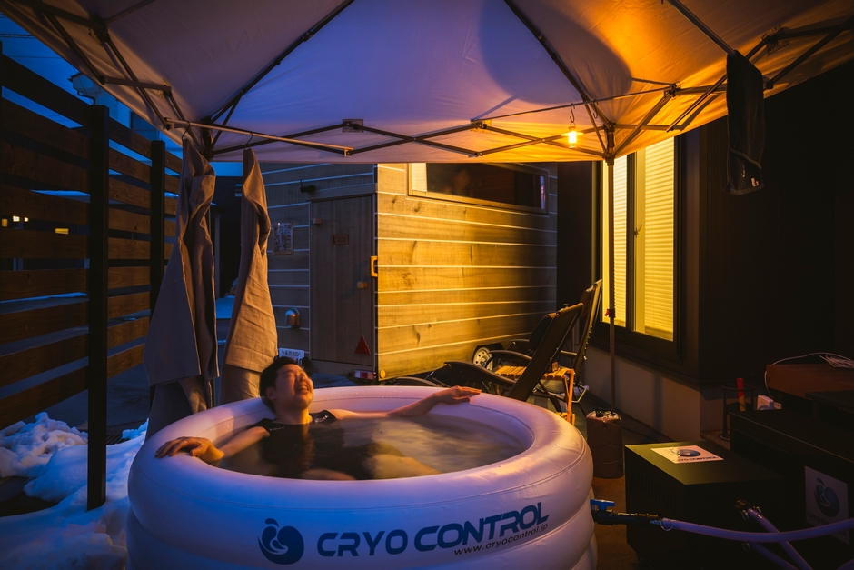 4～20℃まで設定可能なアイスバス