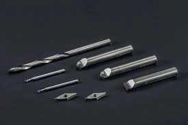 グローバル超高精度ダイヤモンド切削工具市場2026：主要企業のシェア、売上動向、競争戦略