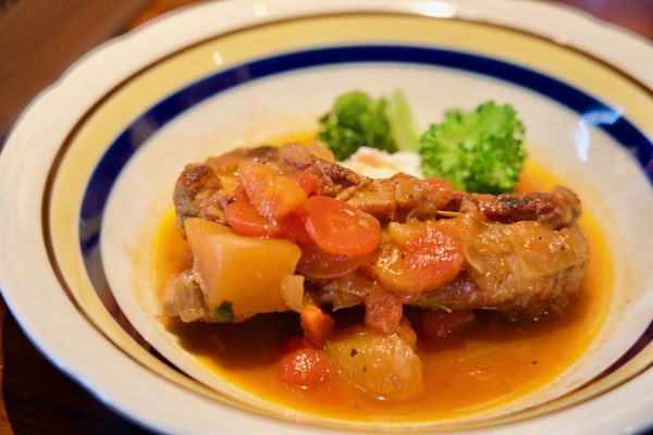 Palominoのお肉を使った料理一例。季節や仕入れ状況に応じて鹿や猪といったジビエも楽しめる